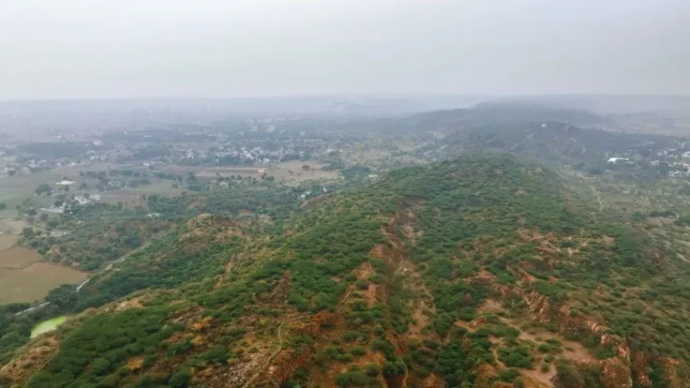 DLF Privana West - gallery