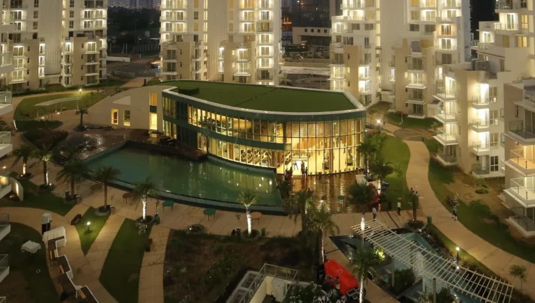M3M Opus - Artist's impression - Club sands
